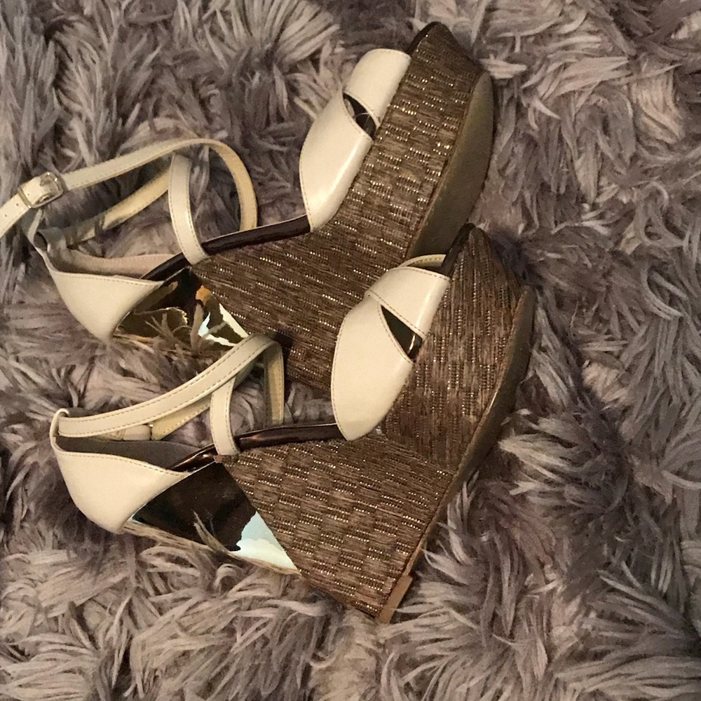 Golden Wedge